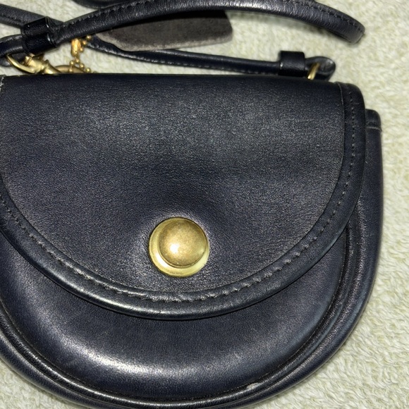 Coach Vintage Black Mini Belt Bag - Picture 3 of 7